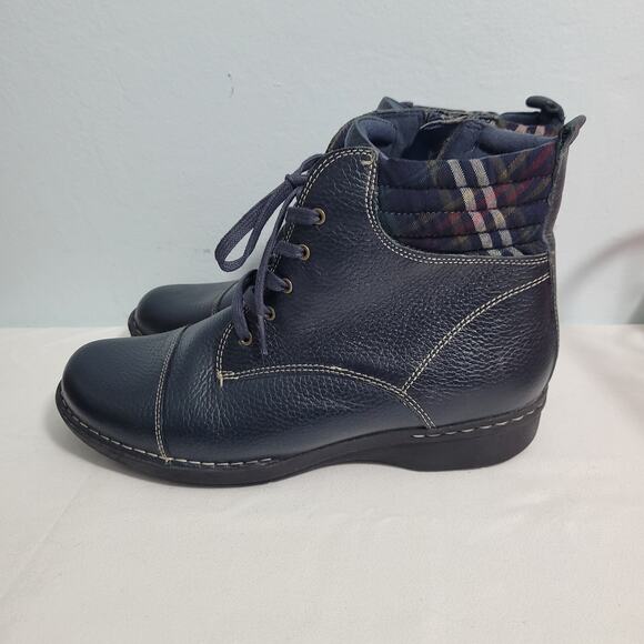 Clark Whistle Bea Women's Black Pebble Leather Ankle Booties Size 10M 112625-820 - Picture 2 of 7